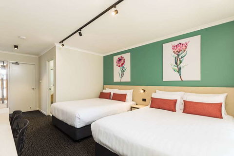 NIghtcap At Balaclava Hotel - Accommodation Gladstone 5