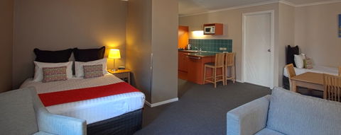 Quest Waterfront Serviced Apartments - Accommodation Gladstone 2