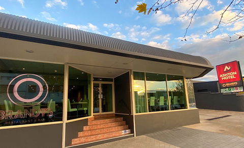 Ashton Townhouse Motel & Suites Tumut - Accommodation Gladstone 0