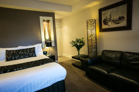 Gallery Apartments - Accommodation Gladstone 2