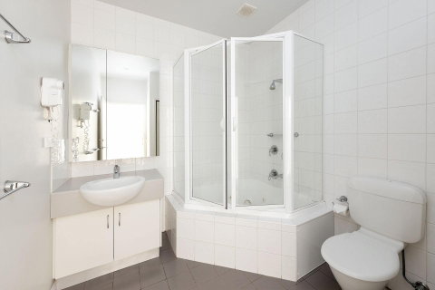 Lady Bay Resort - Accommodation Gladstone 2