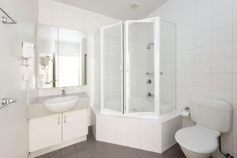 Lady Bay Resort - Accommodation Gladstone 2