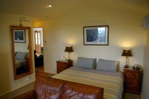 Southern Anchorage Retreat - Accommodation Gladstone 1