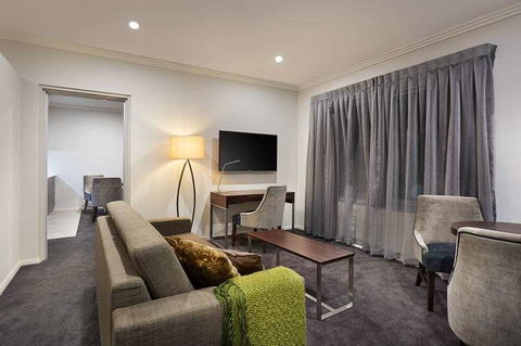 Attika Hotel - Accommodation Gladstone 2