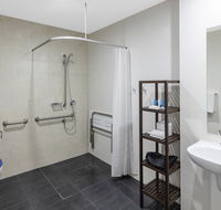 Meriton Serviced Apartments North Sydney - Accommodation Gladstone