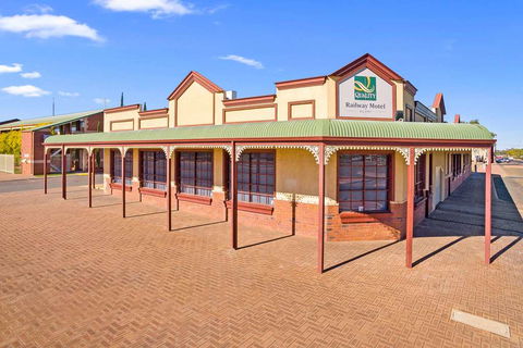 Quality Inn Railway - Accommodation Gladstone 0