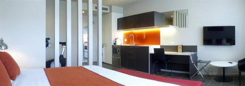 Abode Woden - Accommodation Gladstone 1