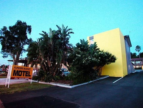 Flinders Motel - Accommodation Gladstone 0
