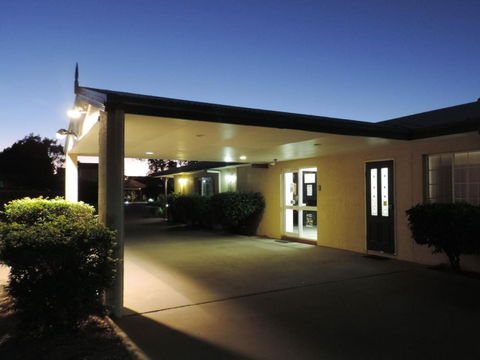 Outback Motel - Accommodation Gladstone 0