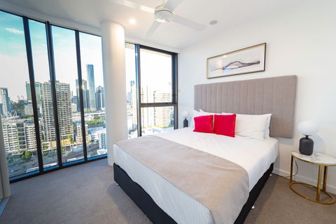 Arise Brisbane One - Accommodation Gladstone 1