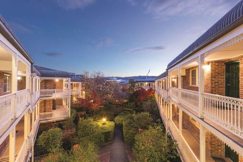 Adina Serviced Apts Canberra Kingston - Accommodation Gladstone 2