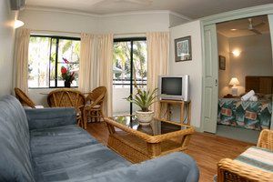 Half Moon Bay Resort - Accommodation Gladstone 1