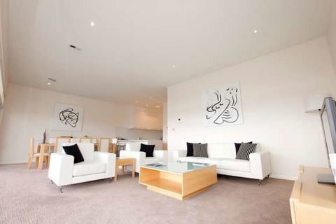 York Cove - Accommodation Gladstone 5