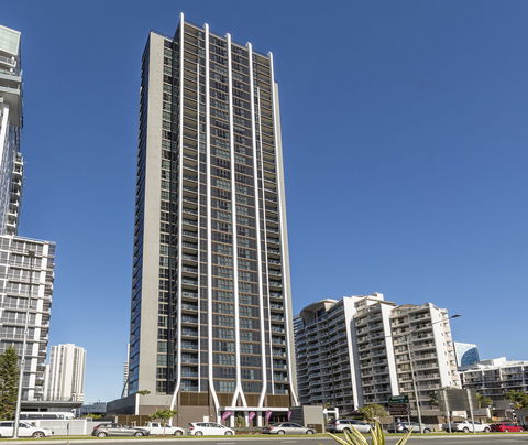 Avani Broadbeach Residences - Accommodation Gladstone 0