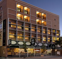 Adelaide Riviera Hotel - Accommodation Gladstone