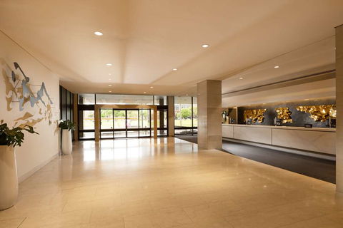 Hilton Adelaide - Accommodation Gladstone 2