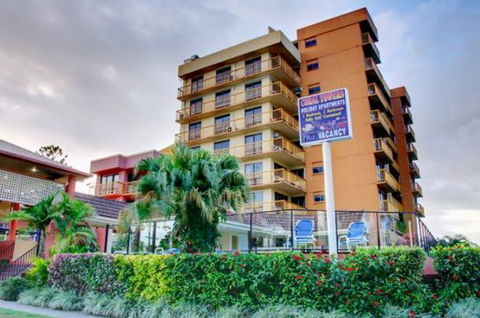 Coral Towers Holiday Apartments - Accommodation Gladstone 0