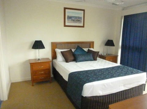 Coral Towers Holiday Apartments - Accommodation Gladstone 1