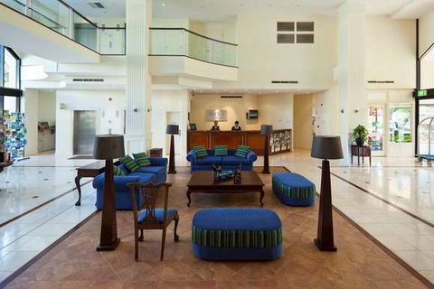 Mantra Esplanade - Accommodation Gladstone 1