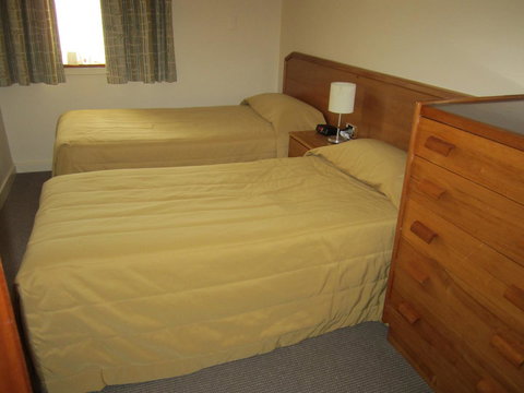 University House - ANU - Accommodation Gladstone 36