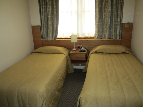 University House - ANU - Accommodation Gladstone 40