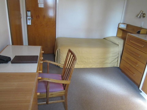 University House - ANU - Accommodation Gladstone 43