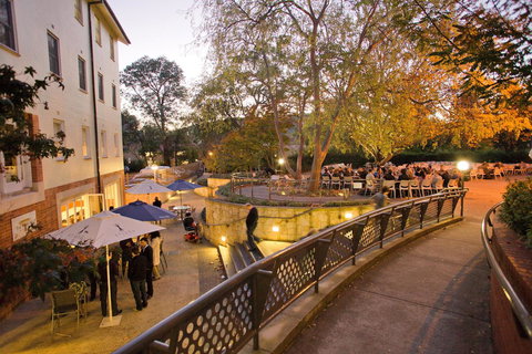 University House - ANU - Accommodation Gladstone 15