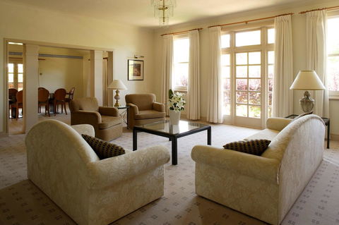 Hyatt Hotel Canberra - A Park Hyatt Hotel - Accommodation Gladstone 13