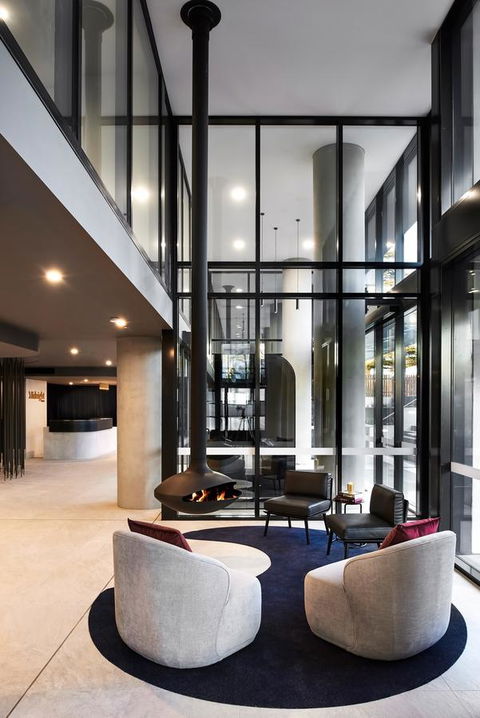Midnight Hotel, Autograph Collection - Accommodation Gladstone 1