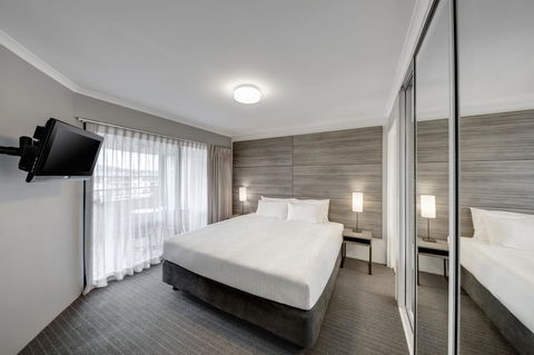Adina Serviced Apartments Canberra James Court - Accommodation Gladstone 11
