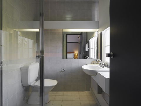 Brassey Hotel - Managed By Doma Hotels - Accommodation Gladstone 12