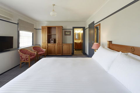 Brassey Hotel - Managed By Doma Hotels - Accommodation Gladstone 6