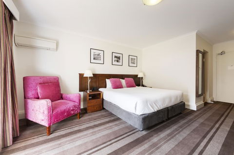 Mercure Canberra - Accommodation Gladstone 11