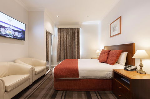 Mercure Canberra - Accommodation Gladstone 21