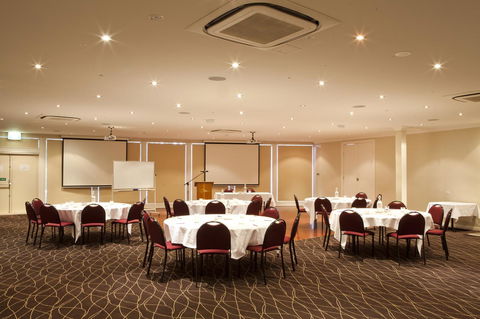 Mercure Canberra - Accommodation Gladstone 42