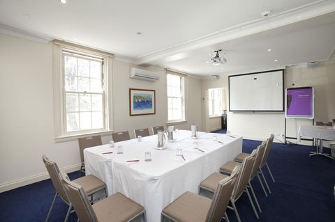 Mercure Canberra - Accommodation Gladstone 37