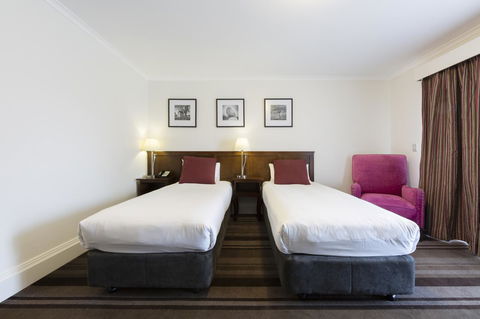 Mercure Canberra - Accommodation Gladstone 9