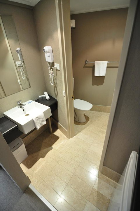 Pavilion On Northbourne - Accommodation Gladstone 20