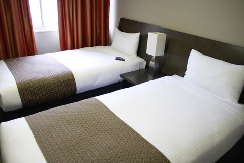 Pavilion On Northbourne - Accommodation Gladstone 12