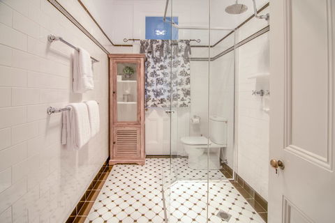 De Russie Boutique Hotel - Accommodation Gladstone 3