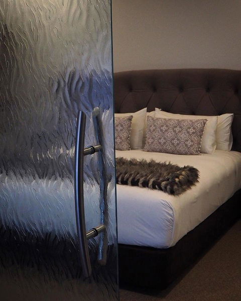 De Russie Boutique Hotel - Accommodation Gladstone 34