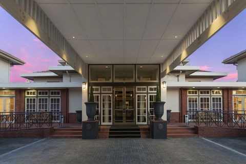 Hotel Kurrajong Canberra - Accommodation Gladstone 22