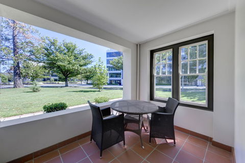 Hotel Kurrajong Canberra - Accommodation Gladstone 10
