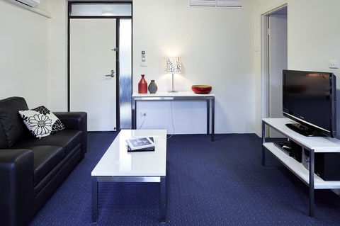 Manuka Park Serviced Apartments - Accommodation Gladstone 25