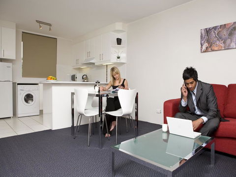 Manuka Park Serviced Apartments - Accommodation Gladstone 13