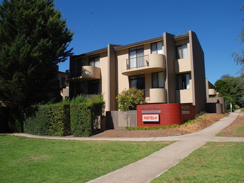 Manuka Park Serviced Apartments - Accommodation Gladstone 2