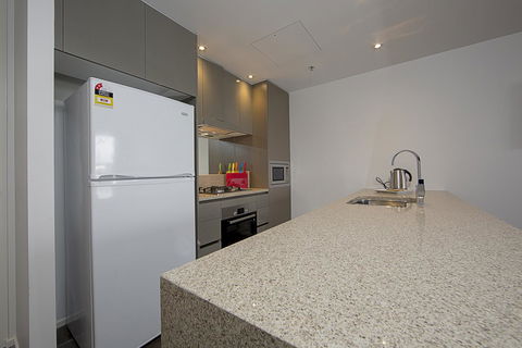 Manhattan 303 Canberra City ACT - Accommodation Gladstone 14