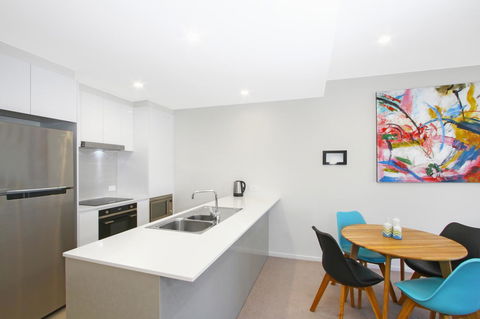 IQ Smart Apartments 704 Braddon ACT - Accommodation Gladstone 3