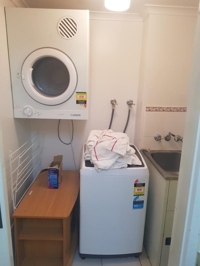 Reid ACT Accommodation Gladstone