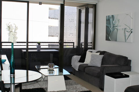 Modern Executive Apt@Barton*1BR*WiFi*Gym*Secure Parking*Canberra - Accommodation Gladstone 0